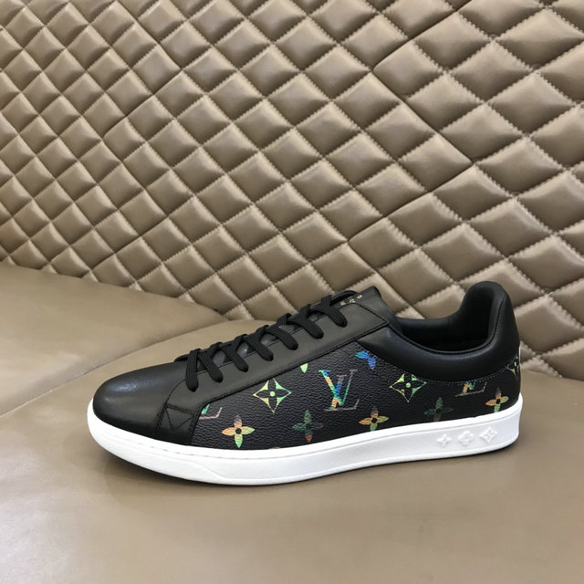 men LV shoes-215